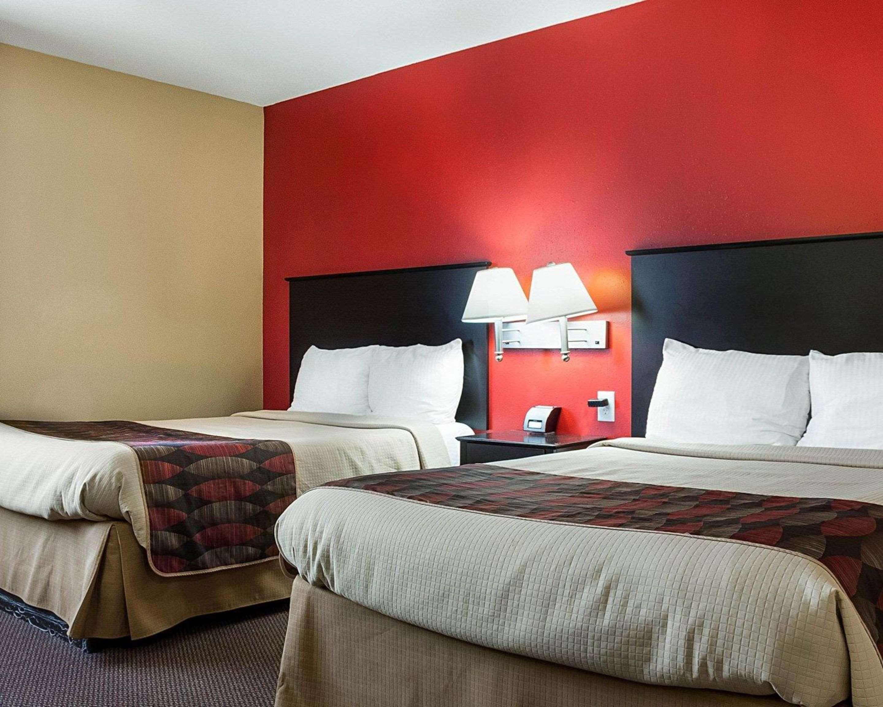 Econo Lodge Джеймстаун Экстерьер фото