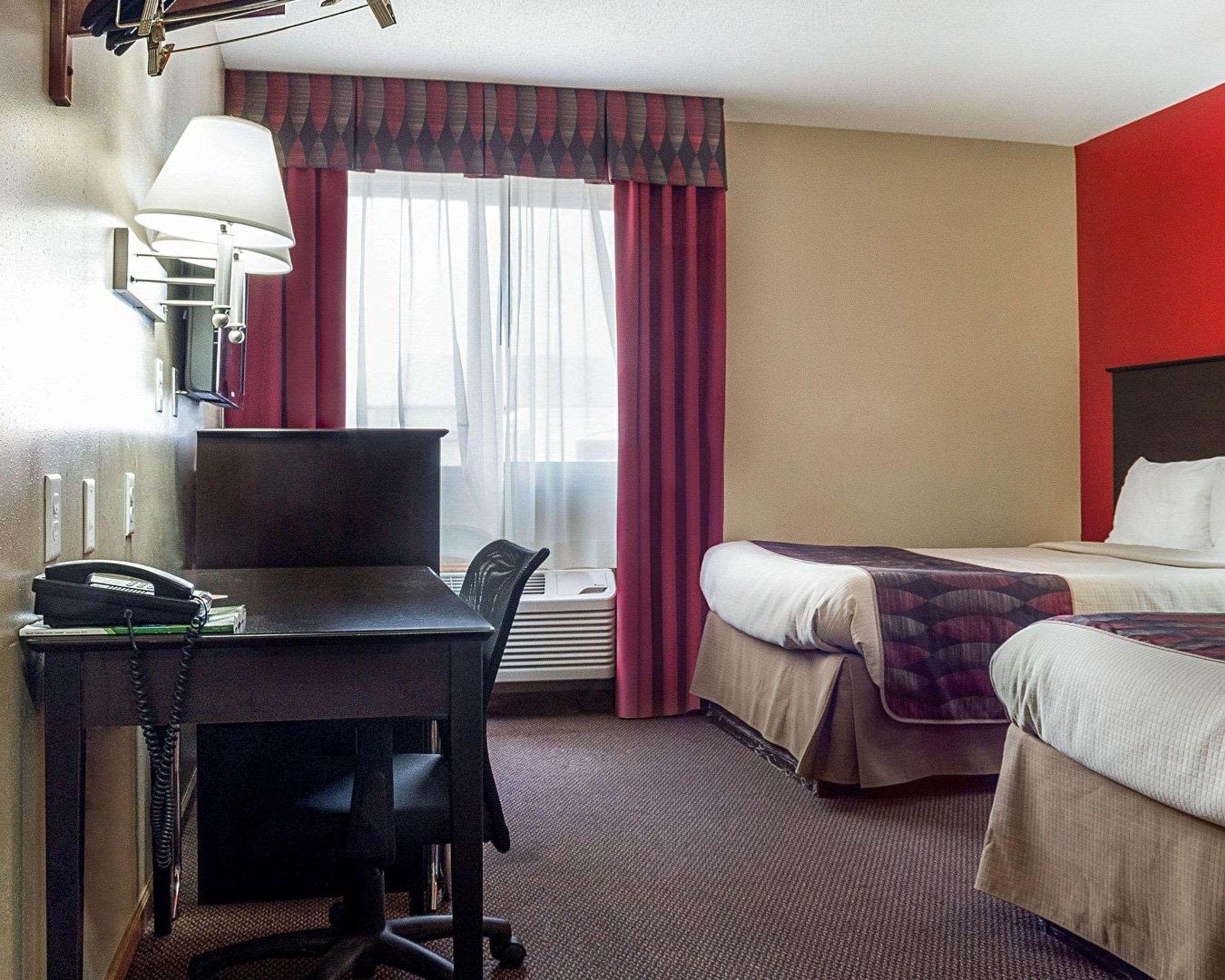 Econo Lodge Джеймстаун Экстерьер фото
