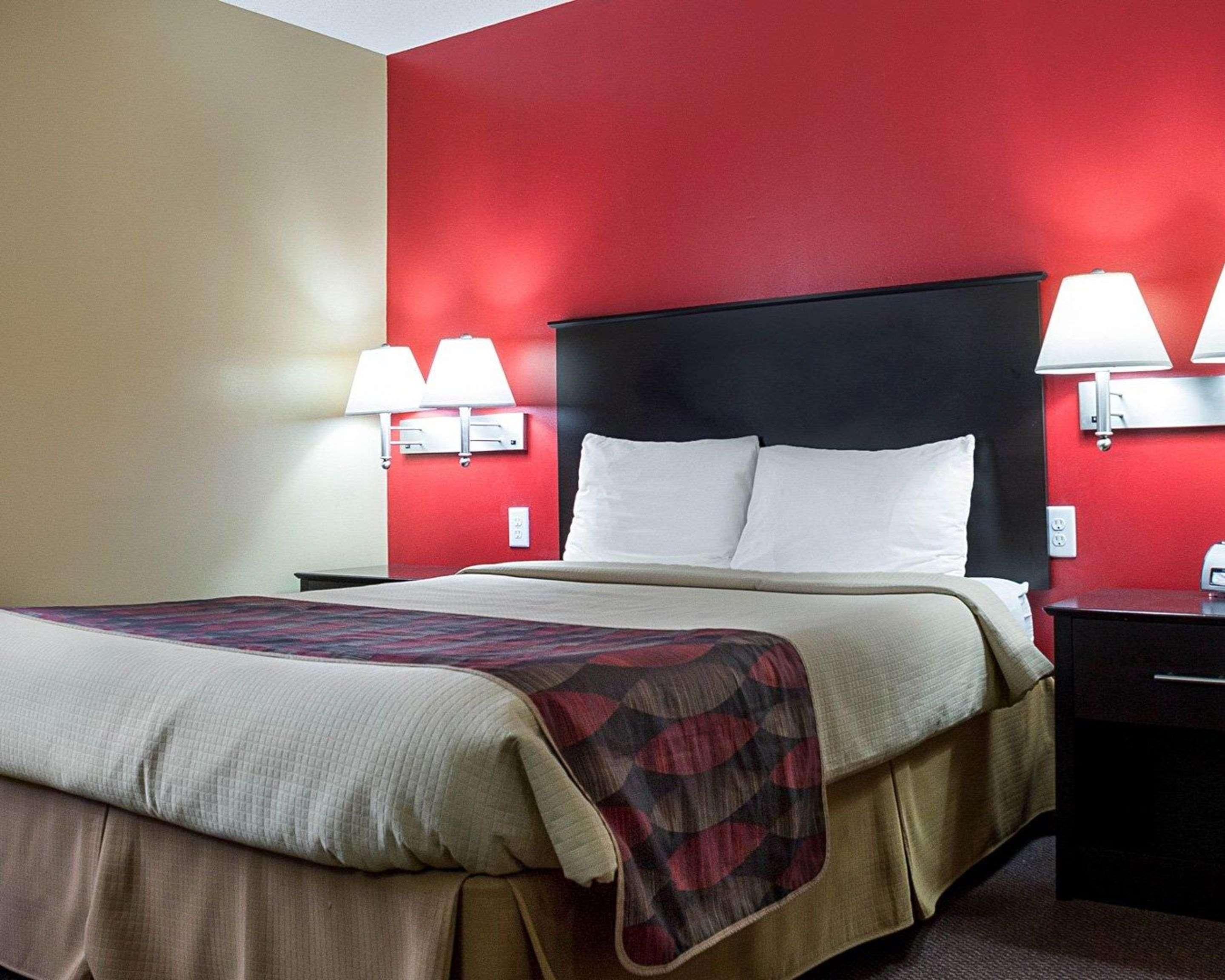 Econo Lodge Джеймстаун Экстерьер фото