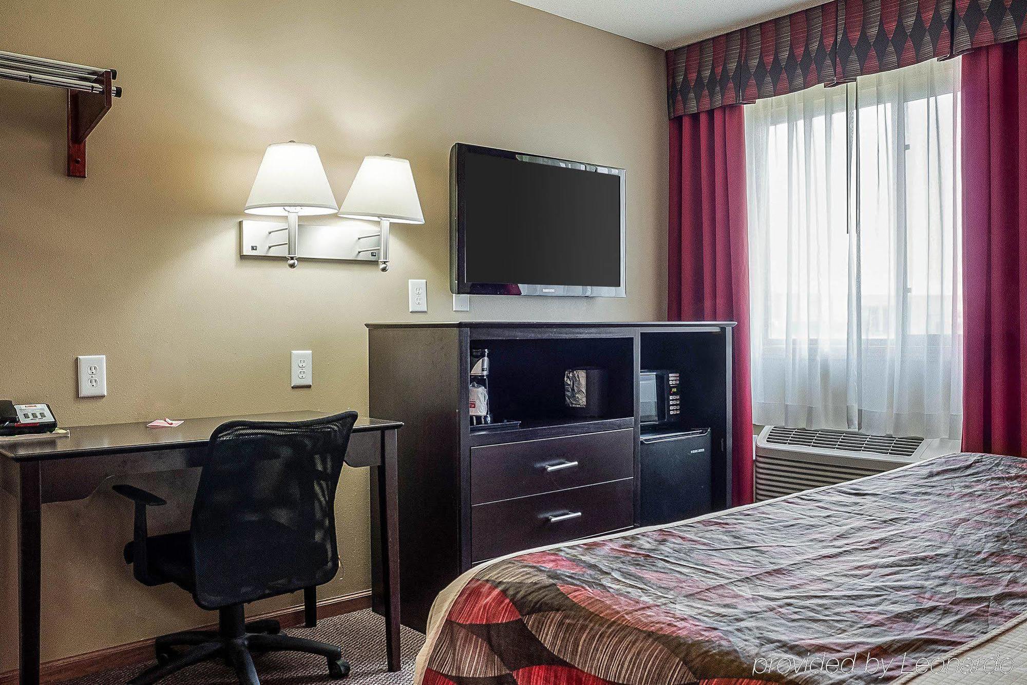 Econo Lodge Джеймстаун Экстерьер фото